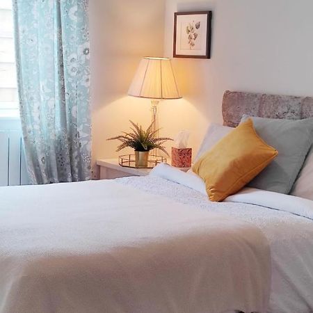 Butterfly Guesthouse - Entire Home Within 5Km Of Galway City Esterno foto